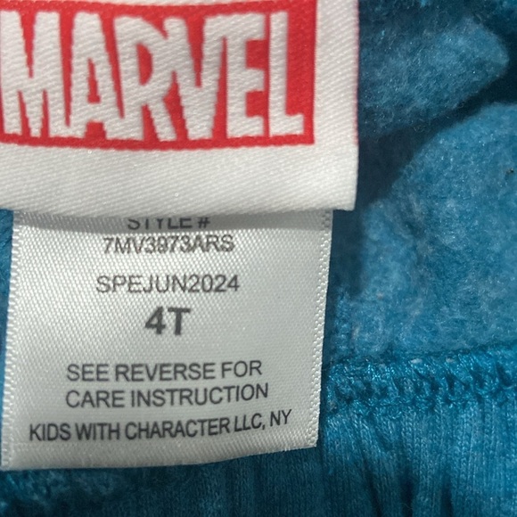NWOT Marvel Hoodie and Sweatpants - Picture 5 of 5